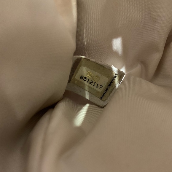 CHANEL PURSE - Picture 6 of 11